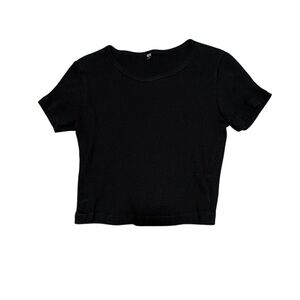 Uniqlo Black Ribbed Crop Top